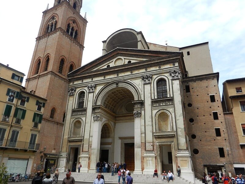 Basilica di Sant'Andrea a Mantova Basilica di Sant'Andrea a Mantova