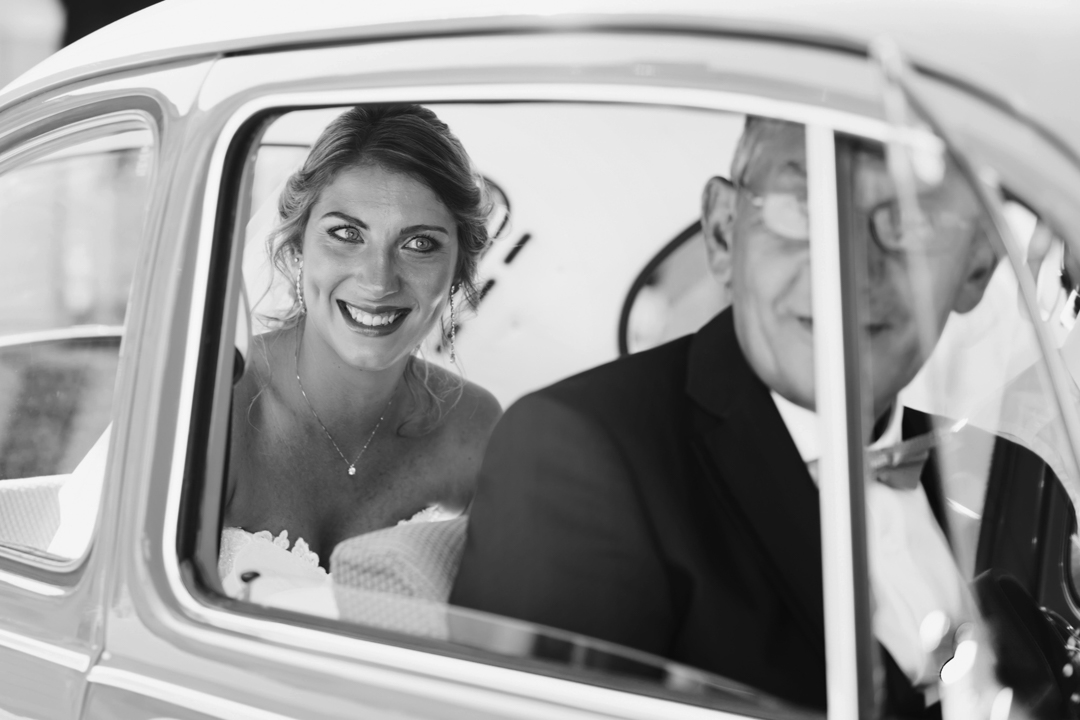 La sposa in auto. Servizio fotografico di matrimonio SWP a Portogruaro