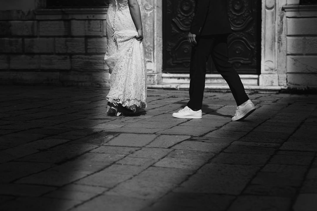 Sessione fotografia post-wedding a Venezia. Servizio per Elisa e Luca. Street Wedding Photography, fotografo di matrimonio Venezia Padova Treviso Veneto 16