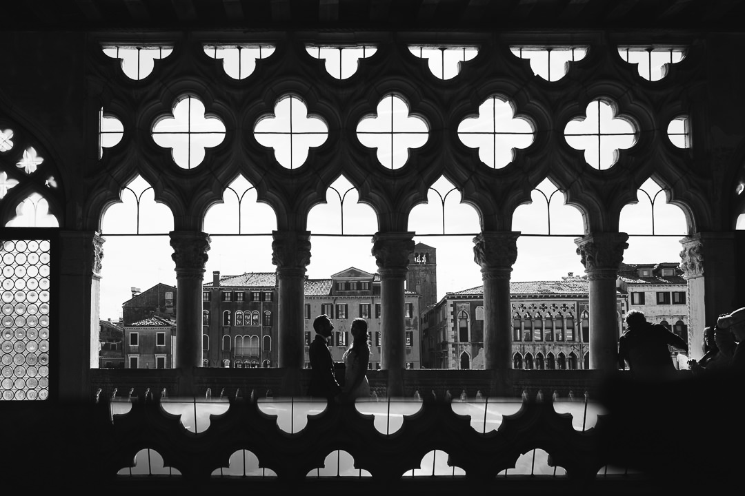 Sessione fotografia post-wedding a Venezia. Servizio per Elisa e Luca. Street Wedding Photography, fotografo di matrimonio Venezia Padova Treviso Veneto 26